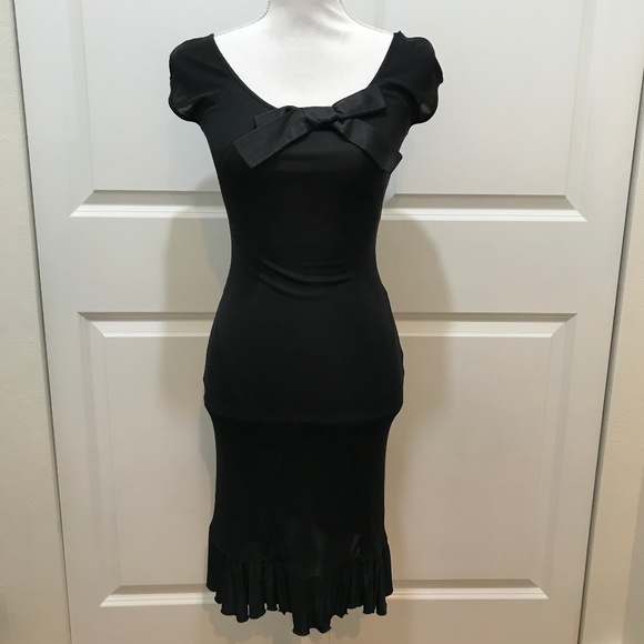 Blumarine Dresses & Skirts - Blumarine Cap-Sleeve Ruffle Dress, Black
